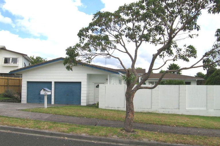 Photo of property in 14 Raphael Place, West Harbour, Auckland, 0618