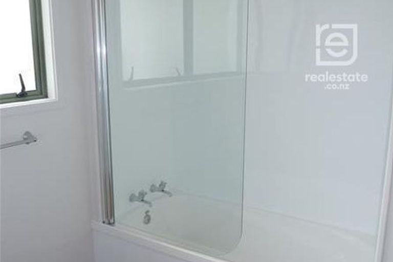 Photo of property in 60a Henwood Road, Mangere East, Auckland, 2024