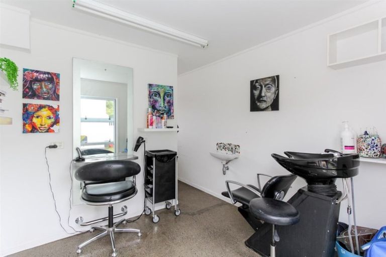 Photo of property in 39 Dorset Avenue, Westown, New Plymouth, 4310