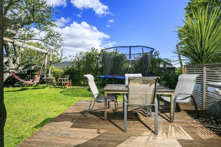 Photo of property in 2/8a Harley Road, Hauraki, Auckland, 0622