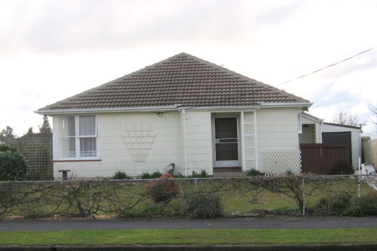 Photo of property in 54 Rawlings Street, Bader, Hamilton, 3206