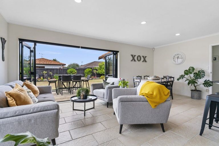 Photo of property in 31 Oreti Crescent, Papamoa Beach, Papamoa, 3118