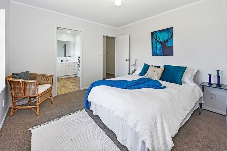 Photo of property in 8 Colt Place, Randwick Park, Auckland, 2105