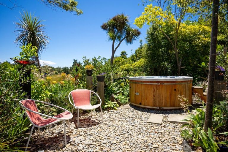 Photo of property in 83 Pomona Road, Ruby Bay, Upper Moutere, 7173