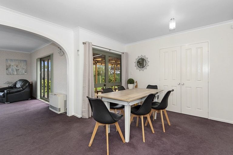 Photo of property in 1 Lynbrae Court, Nawton, Hamilton, 3200