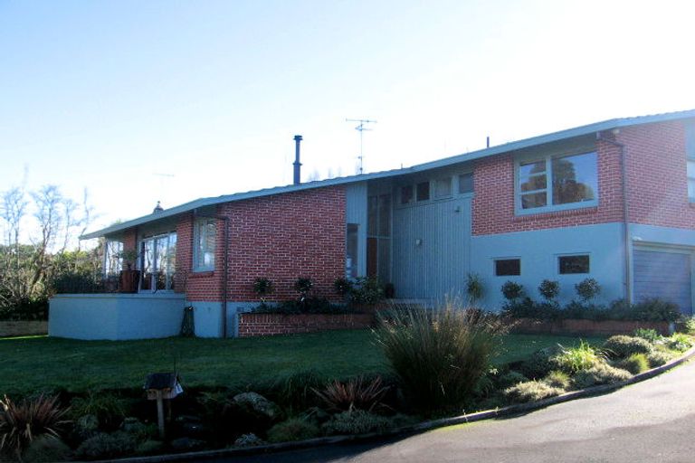 Photo of property in 15 Ingleton Terrace, Fairfield, Hamilton, 3214