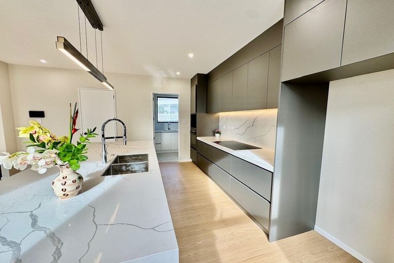Photo of property in 1 Sandford Street, Campbells Bay, Auckland, 0630