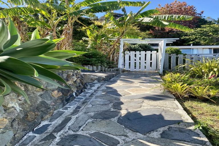 Photo of property in 35 Adams Road, Thornton Bay, Thames, 3575