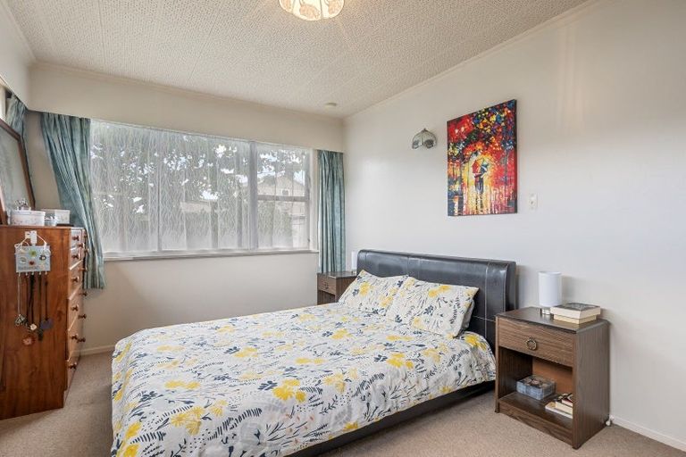 Photo of property in 35 Highbury Drive, Levin, 5510