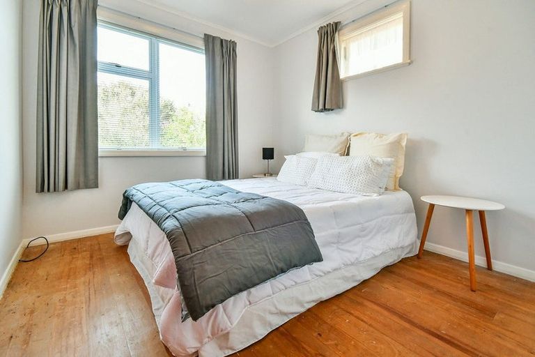 Photo of property in 18 Tui Crescent, Manurewa, Auckland, 2102