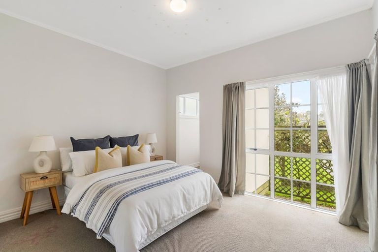 Photo of property in 33 Churchill Road, Cockle Bay, Auckland, 2014