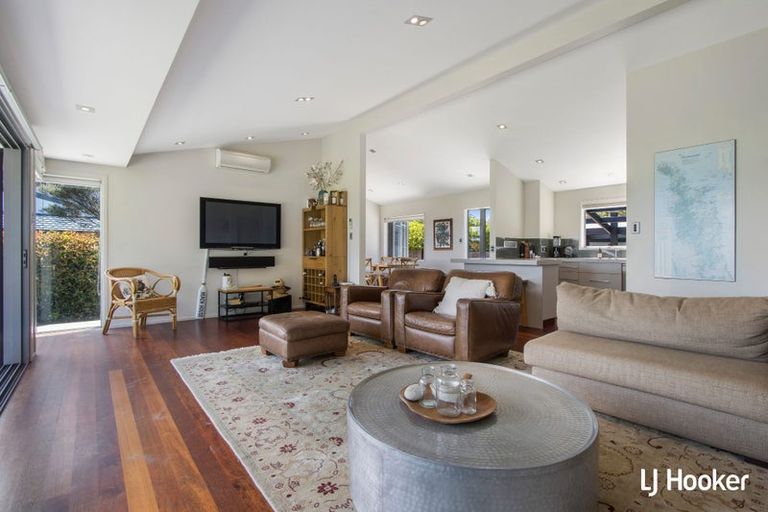 Photo of property in 13 Waione Avenue, Athenree, Waihi Beach, 3177