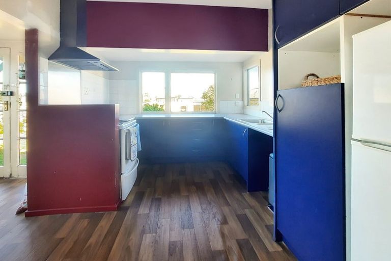 Photo of property in 181 Bowhill Road, New Brighton, Christchurch, 8083