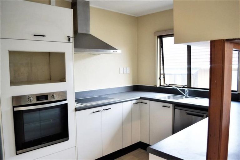 Photo of property in 110a Main Road, Tawa, Wellington, 5028