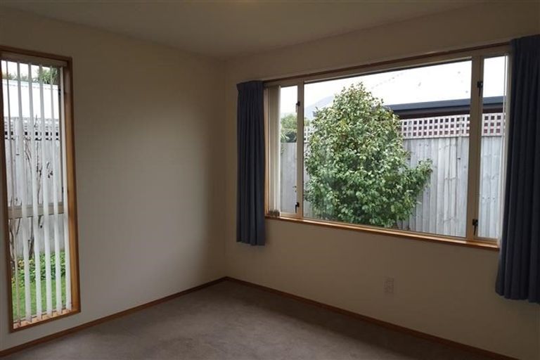 Photo of property in 35 Winton Street, St Albans, Christchurch, 8014
