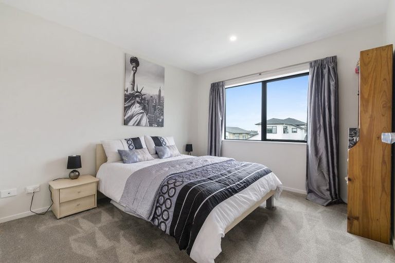 Photo of property in 28 Tawhiti Road, Pukekohe, 2120