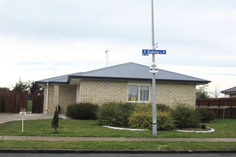 Photo of property in 30 Aldona Place, Fairview Downs, Hamilton, 3214