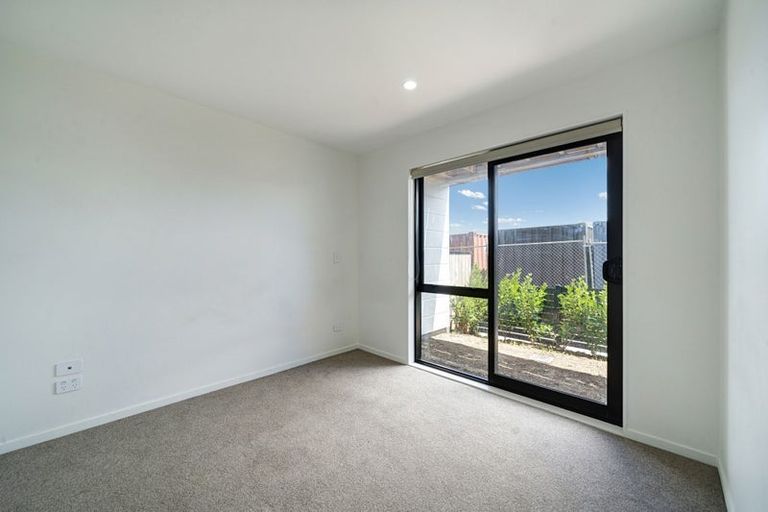 Photo of property in 5 Mataitai Road, Hobsonville, Auckland, 0618