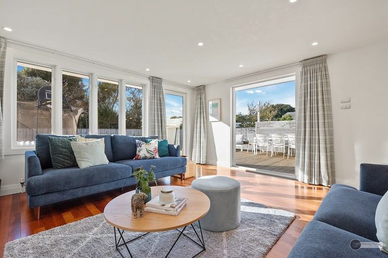 Photo of property in 15 Wilford Street, Woburn, Lower Hutt, 5011