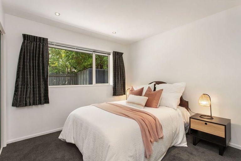 Photo of property in 317 Gardiners Road, Harewood, Christchurch, 8051