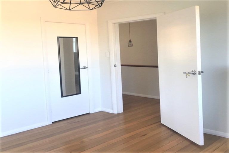 Photo of property in 40 Hindmarsh Street, Johnsonville, Wellington, 6037