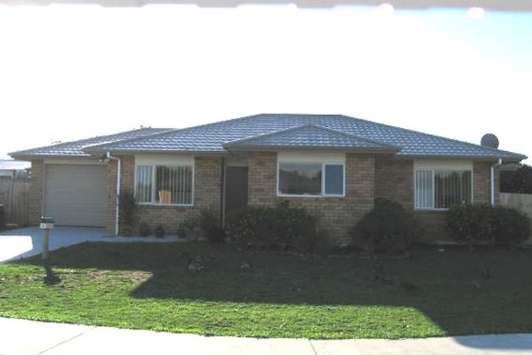 Photo of property in 3 Neesons Way, Glendene, Auckland, 0602