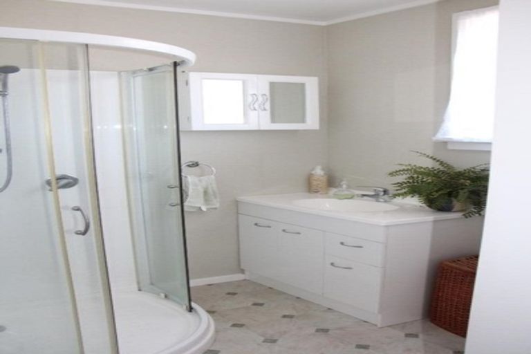 Photo of property in 1-4/18 Douglas Street, Highfield, Timaru, 7910