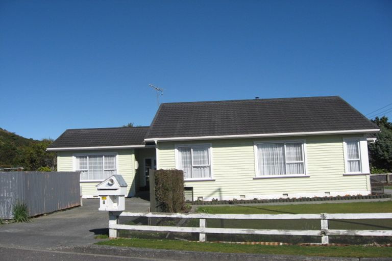 Photo of property in 2 Power Road, Karoro, Greymouth, 7805