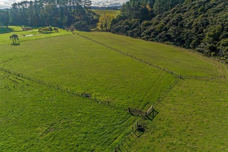 Photo of property in 275 Peak Road, Kaukapakapa, Helensville, 0875