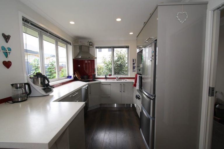 Photo of property in 32a Bulteel Street, New Plymouth, 4310
