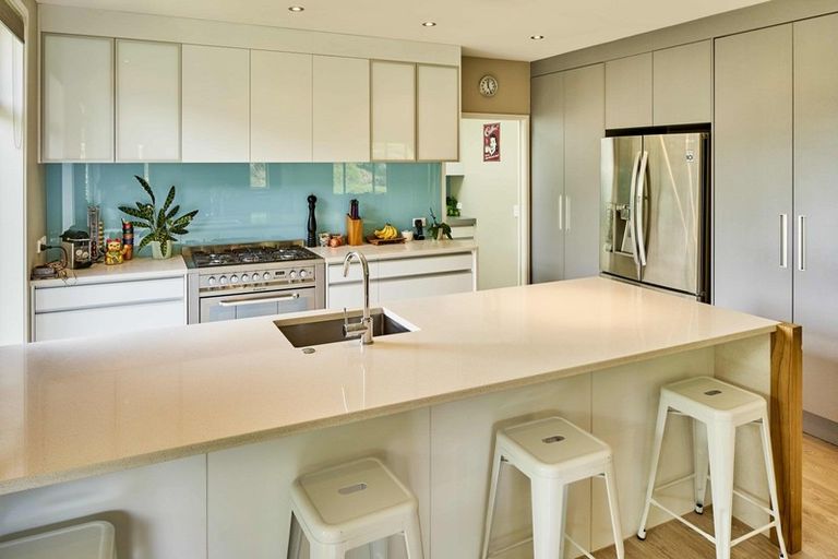 Photo of property in 44 Gray Street, Pukerua Bay, 5026