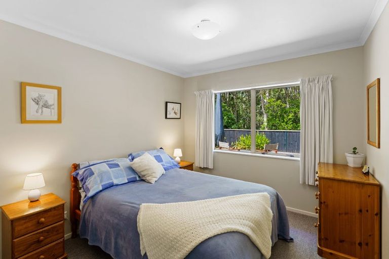 Photo of property in 106 Weggery Drive, Waikanae Beach, Waikanae, 5036