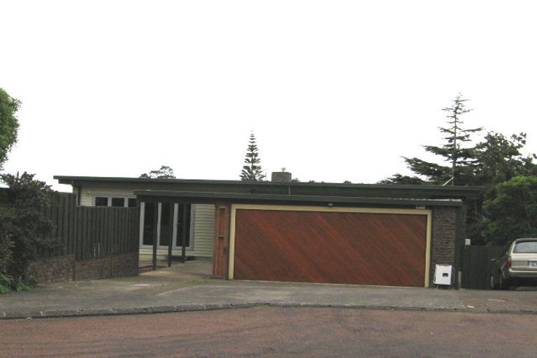 Photo of property in 16 Endymion Place, Half Moon Bay, Auckland, 2012