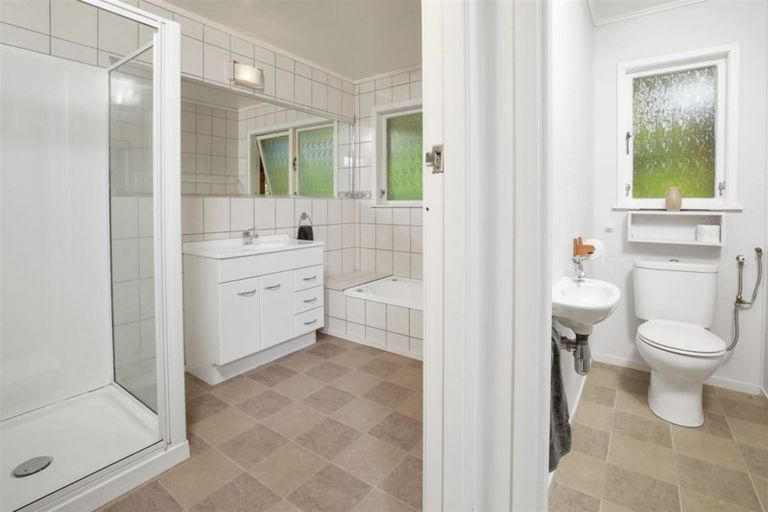 Photo of property in 168 Thames Coast Sh25 Road, Whakatete Bay, Thames, 3575