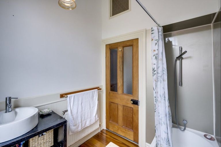 Photo of property in 2 Cameron Road, Bluff Hill, Napier, 4110