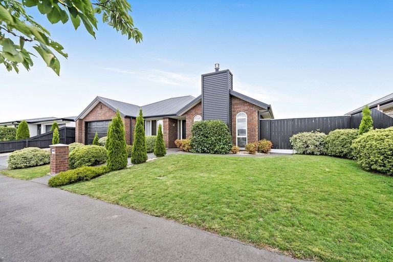 Photo of property in 17 Josephine Crescent, Aidanfield, Christchurch, 8025
