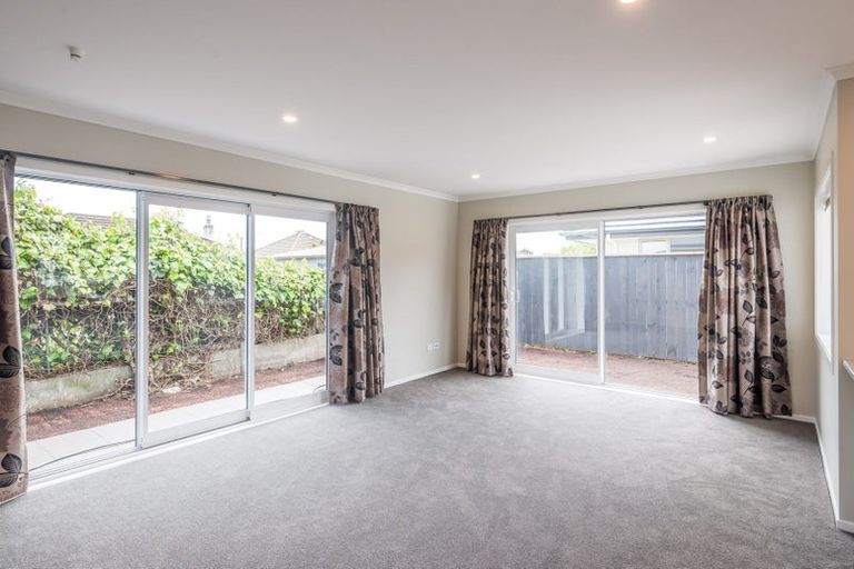 Photo of property in 93a Bartholomew Road, Levin, 5510