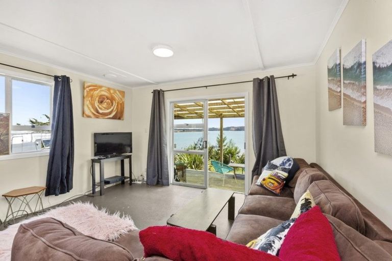 Photo of property in 449 Ohautira Road, Raglan, 3295