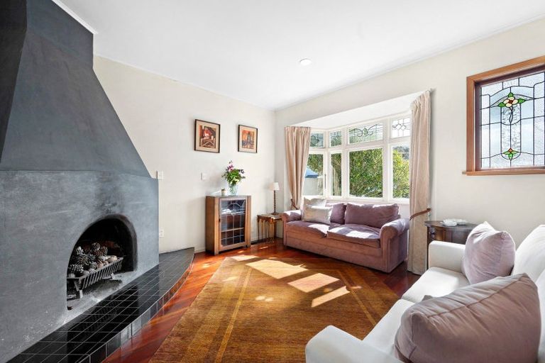 Photo of property in 35 Rimu Road, Kelburn, Wellington, 6012