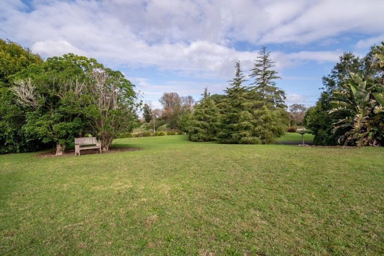 Photo of property in 22 Ranfurly Road, Alfriston, Auckland, 2105