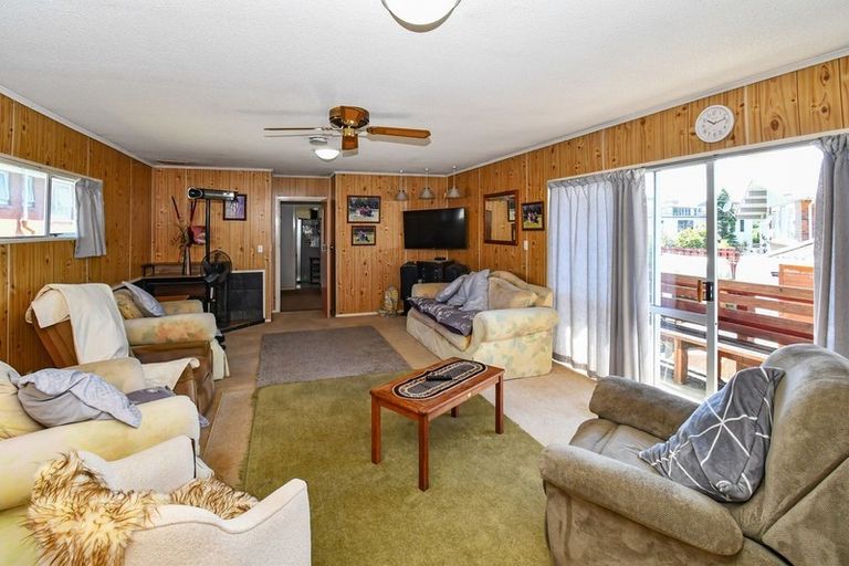 Photo of property in 55 Beaumonts Way, Manurewa, Auckland, 2102