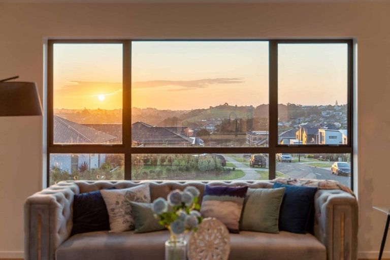 Photo of property in 116 Lisle Farm Drive, Pukekohe, 2120