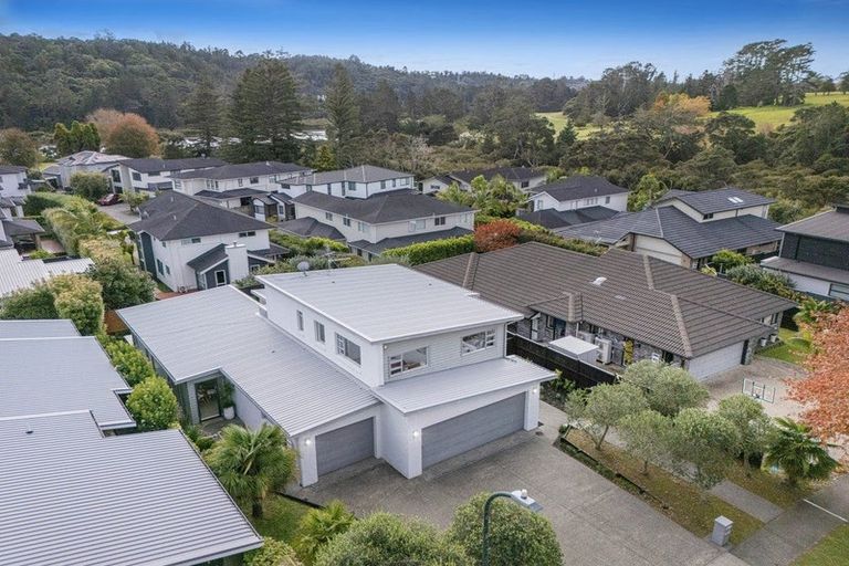 Photo of property in 113 Aberley Road, Schnapper Rock, Auckland, 0632