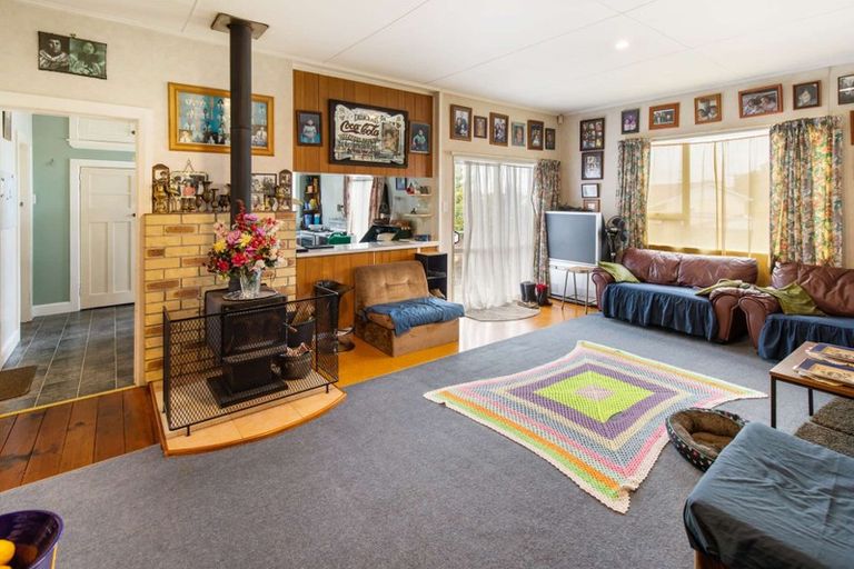 Photo of property in 30 Konini Street, Tawhero, Whanganui, 4501