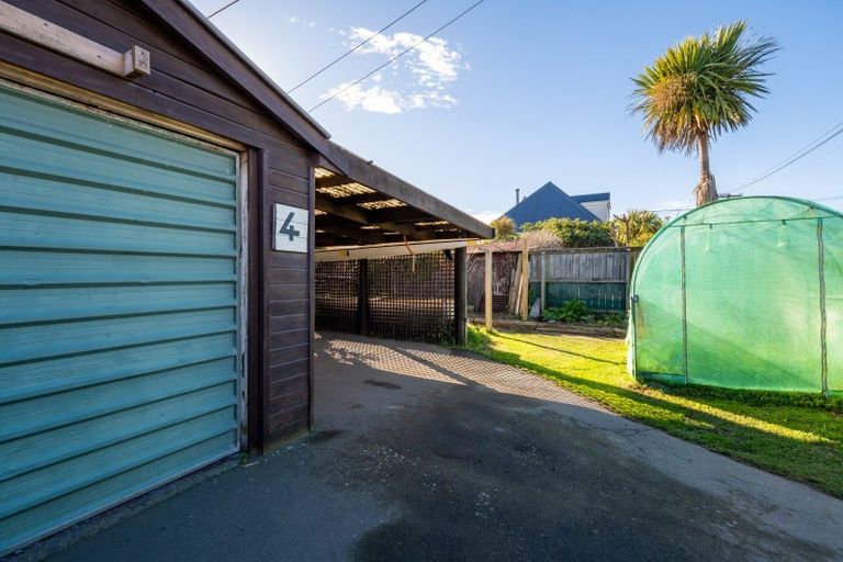 Photo of property in 4 Pacific Road, North New Brighton, Christchurch, 8083