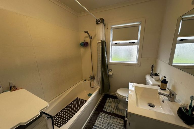 Photo of property in 11 Bythell Street, Wainuiomata, Lower Hutt, 5014