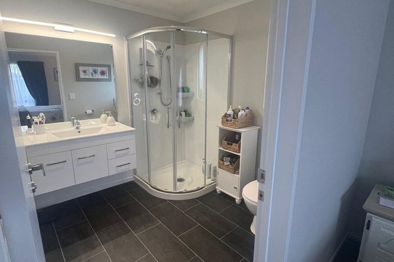 Photo of property in 2 Tara Crescent, Woodend, 7610