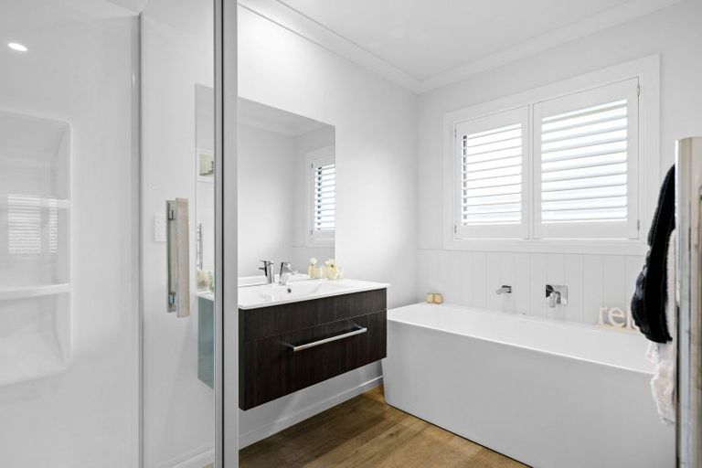 Photo of property in 24 Ruru Street, Cambridge, 3434