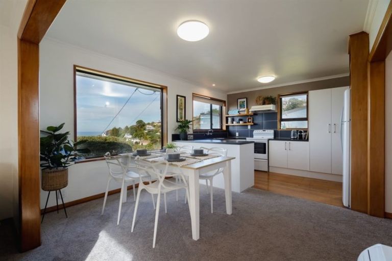 Photo of property in 20 Seaview Terrace, Kew, Dunedin, 9012