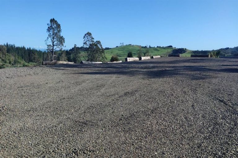 Photo of property in 59 Chamberlain Road, Bombay, 2675